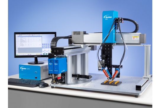 Robot phân phối chất lỏng tự động Nordson EFD
