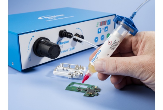 Thiết bị phân phối chất lỏng để bàn Performus™  Nordson EFD